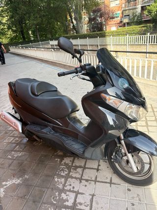 Suzuki Burgman