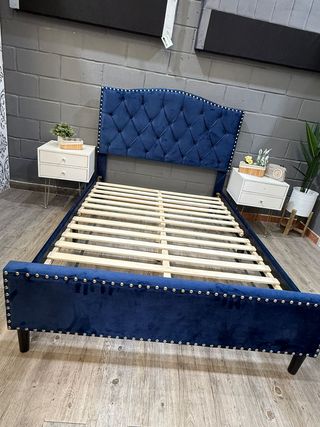 Cama tapizada en terciopelo GRIS y azul – NUEVA