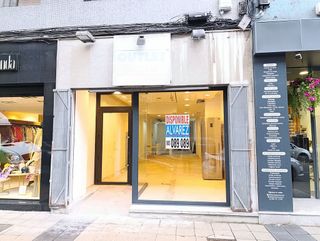 Local comercial en alquiler en Campo San Francisco - Plaza de América en Oviedo