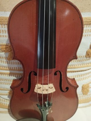 Violín 4/4  Tasado por Luthier
Gliga Cristian. 
