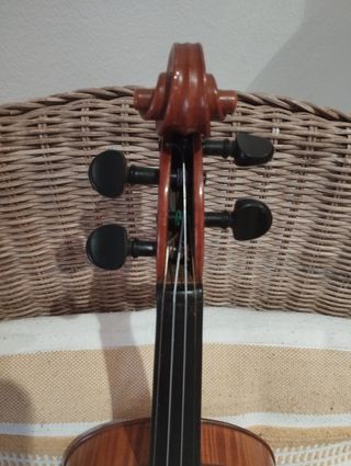 Violín 4/4  Tasado por Luthier
Gliga Cristian. 