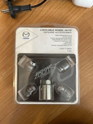 Mazda Tuercas Antirrobo Ruedas 4100-77-692A