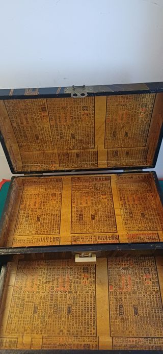 Joyero asiático negro y dorado caja vacía vintage 