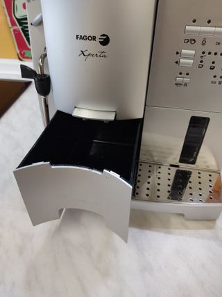 Cafetera Fagor Xperta Superautomática