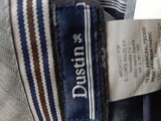 Traje Dustin azul con raya diplomatica