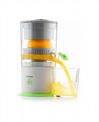 Exprimidor de naranjas automático