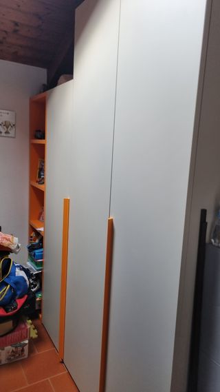 Cameretta letto castello con armadio