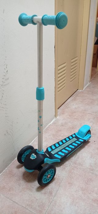 Patinete 3 Ruedas Eurekakids Azul