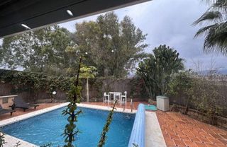 Casa adosada en alquiler en Nueva Andalucía centro en Marbella