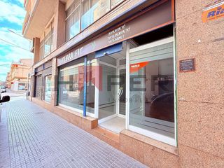 Local comercial en alquiler en Eixample en Prat de Llobregat, El