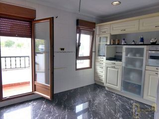 Chalet en venta en Alisal - Cazoña - San Román en Santander