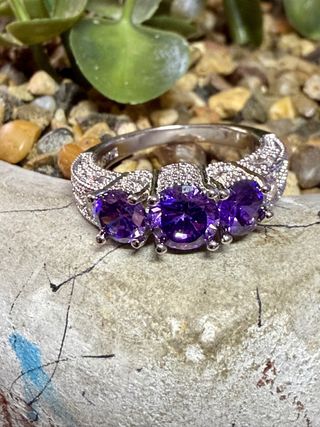 Anillo Plata de Ley Cristales Morados
