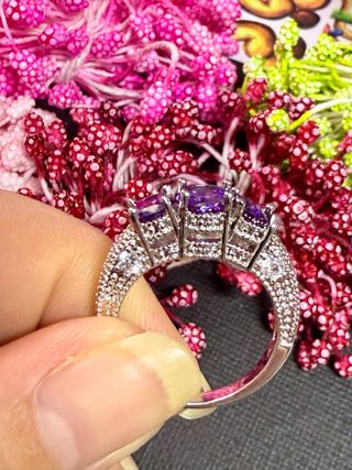 Anillo Plata de Ley Cristales Morados