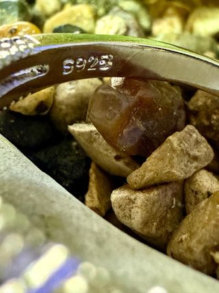 Anillo Plata de Ley Cristales Morados
