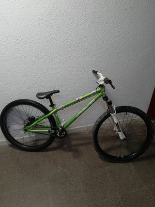 Focus JAM 6.8 +  Regalo Dirt