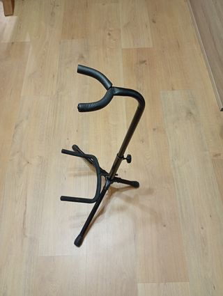 Soporte para guitarra negro