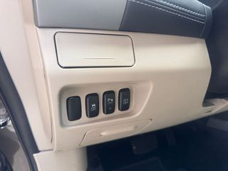 Mitsubishi Outlander 220 DI-D SST Motion