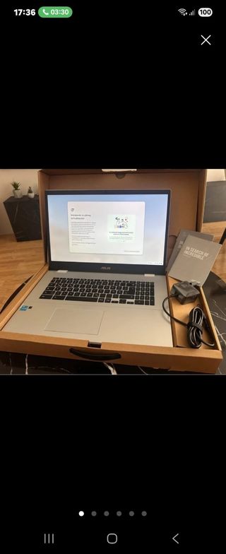 Ordenador ASUS Plata y Negro