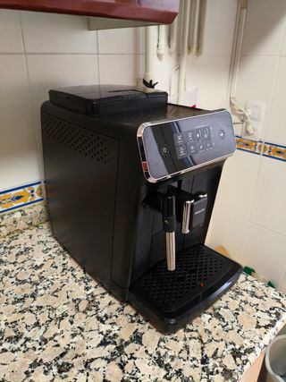 Cafetera Philips Serie 2200