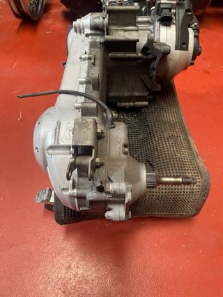 Motor Piaggio Beverly 125 2004
