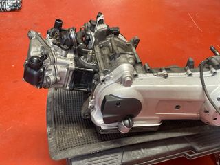 Motor Piaggio Beverly 125 2004
