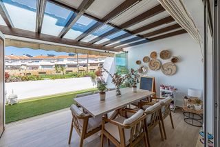 Casa adosada en venta en El Faro de Calaburra - Chaparral en Mijas