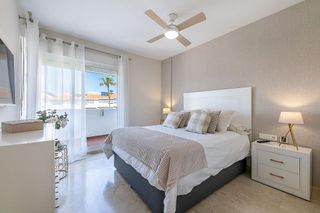 Casa adosada en venta en El Faro de Calaburra - Chaparral en Mijas