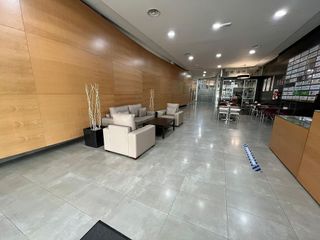 Oficina en alquiler en Parque Atlántico - Los Arcos - Aeropuerto Viejo en Sevilla