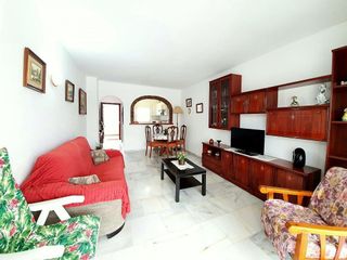 Piso en alquiler en La Carihuela en Torremolinos