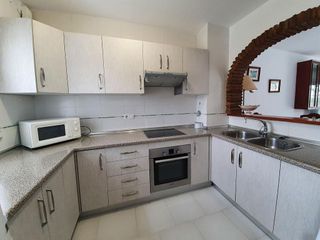 Piso en alquiler en La Carihuela en Torremolinos
