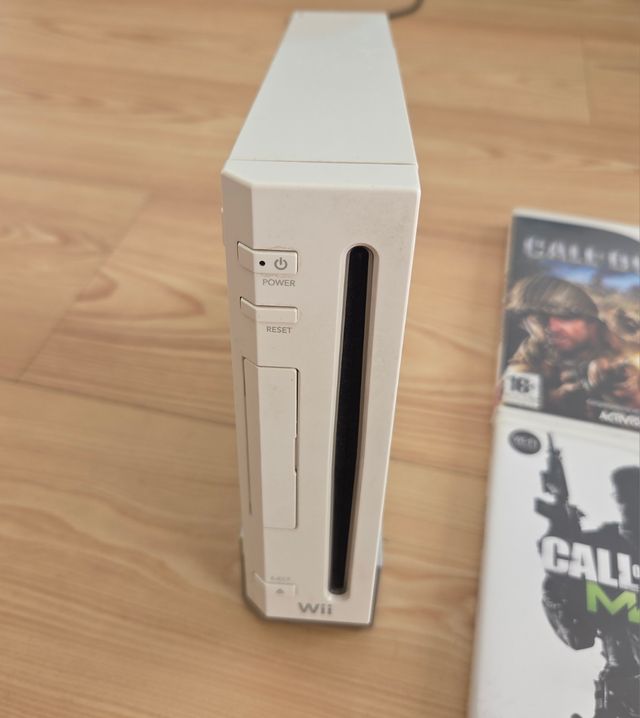 Consola Wii + 4 Juegos Call of Duty