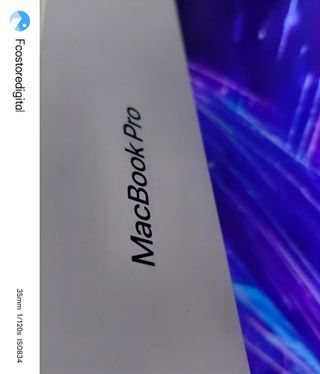 MacBook Pro 14" M4 Pro Chip 24 GB RAM/512 GB SSD