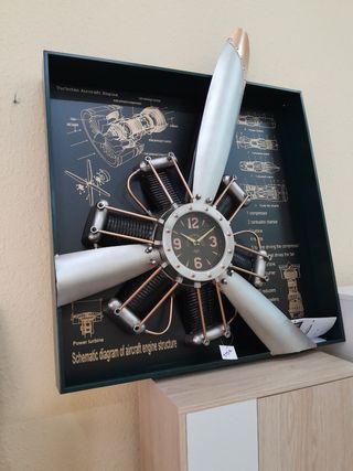 Reloj de pared diseño motor avión