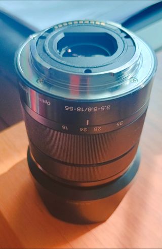 Objetivo Sony SEL 1855 + Parasol ALC-SH112