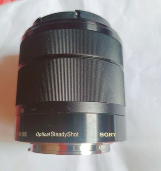 Objetivo Sony SEL 1855 + Parasol ALC-SH112