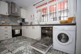 Casa adosada en alquiler en El Cabanyal- El Canyamelar en Valencia