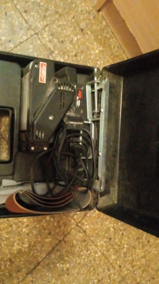 Lijadora de banda SKIL 600W