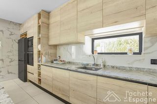 Chalet en venta en Yecla