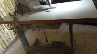Máquina de coser plana industrial