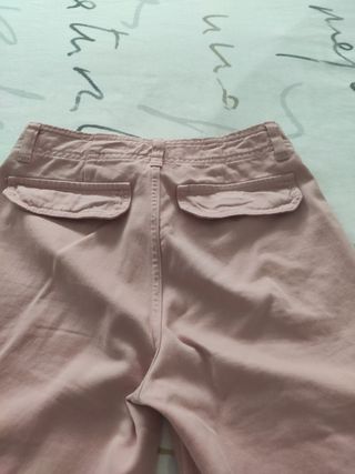 Pantalones cargo Stradivarius rosas mujer