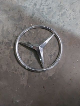 Insignia Mercedes W203