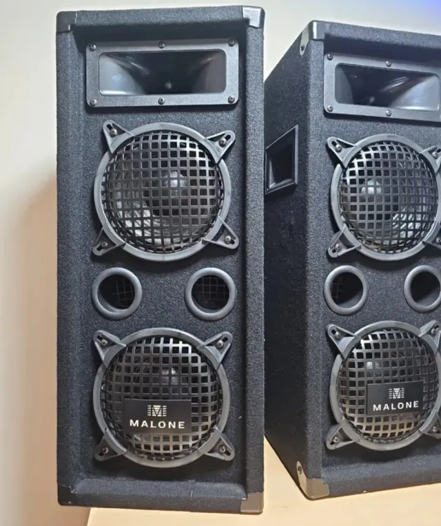 Altavoces Malone 600W Max Negros
