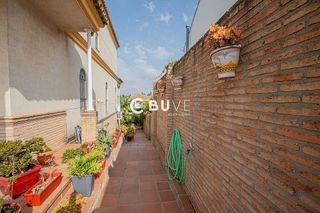 Chalet en venta en Gelves