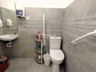 Local comercial en alquiler en Bellas Vistas en Madrid