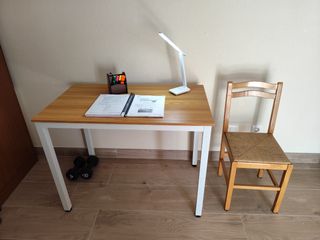 Mesa de cocina o escritorio madera y metal