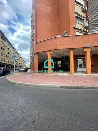 Local comercial en alquiler en Ensanche en Alcalá de Henares