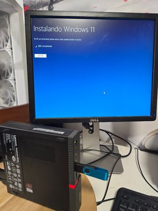 Lenovo ThinkCentre M910q Mini PC