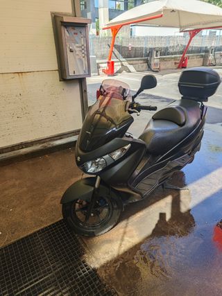 Suzuki Burgman 125 Executive