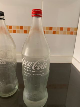 2 bottiglie di Coca Cola Cristal