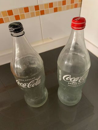 2 bottiglie di Coca Cola Cristal